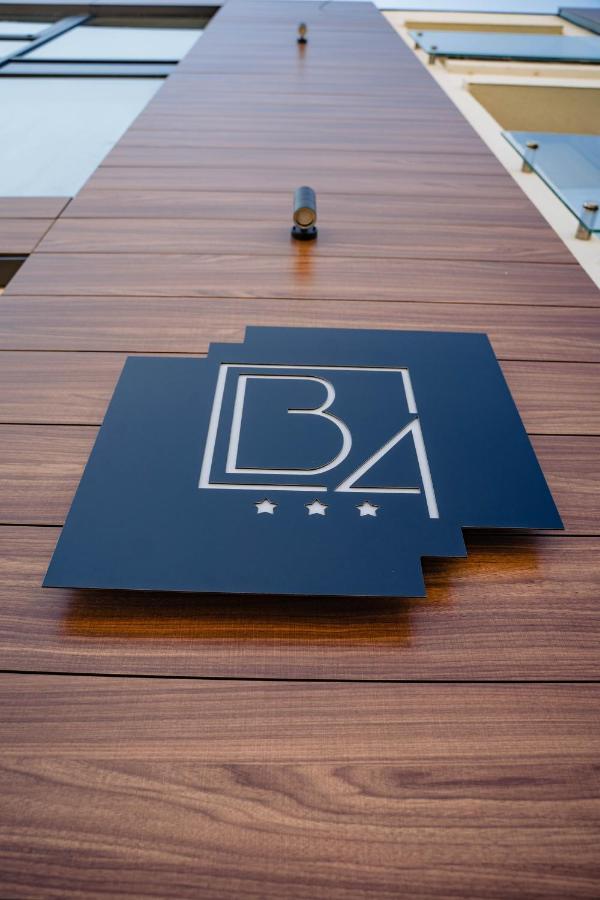 Hotel B4 Орадеа Екстериор снимка