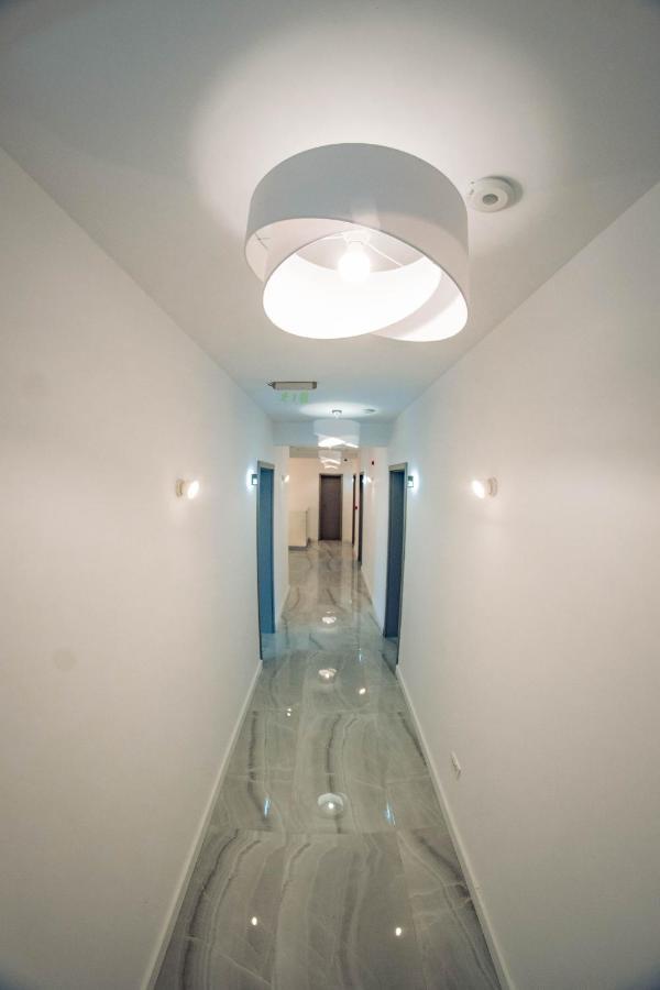 Hotel B4 Орадеа Екстериор снимка