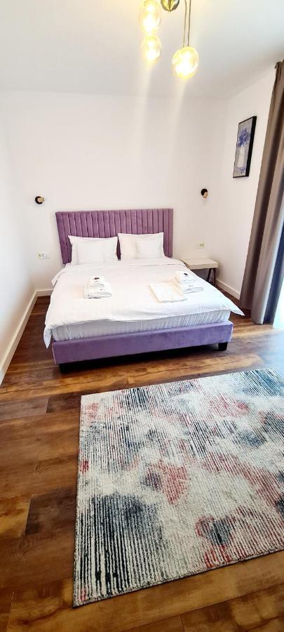 Hotel B4 Орадеа Екстериор снимка