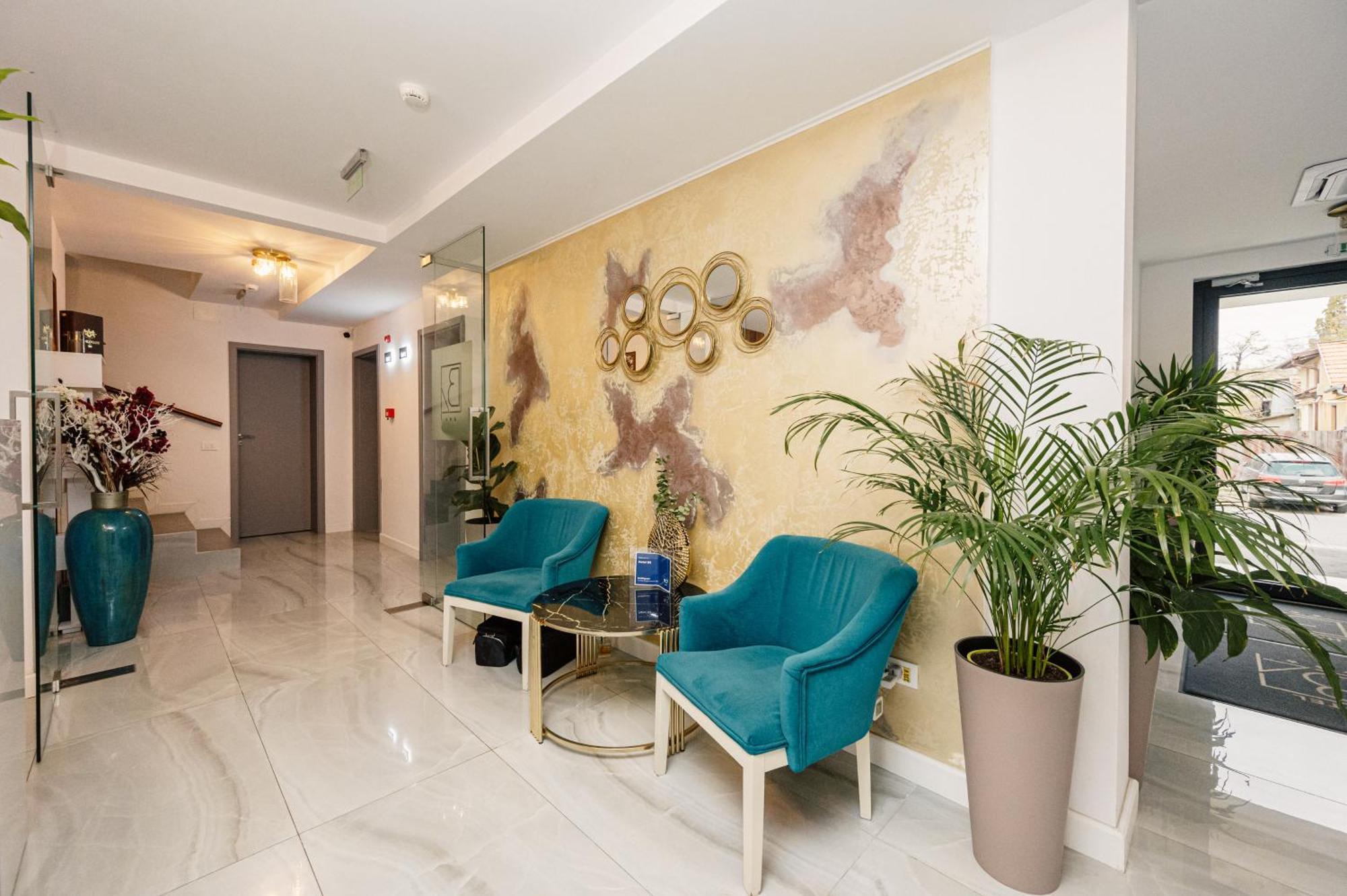 Hotel B4 Орадеа Екстериор снимка